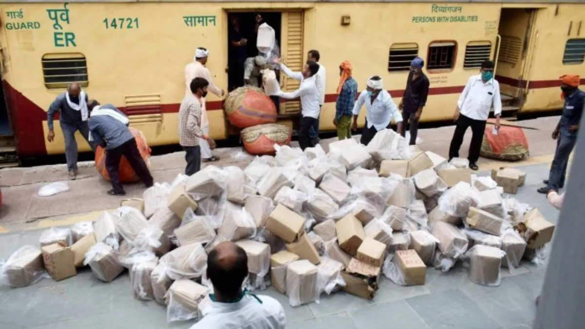 హైదరాబాద్ వాసులకు అదిరిపోయే శుభవార్త చెప్పిన దక్షిణ మధ్య రైల్వే!
