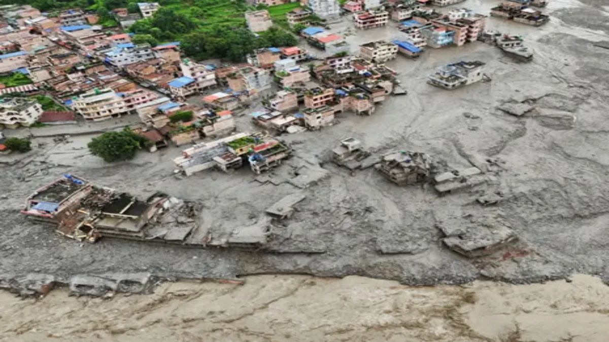 Nepal Floods: నేపాల్ లో వరదలు.. 600 కు చేరువలో మృతుల సంఖ్య..!