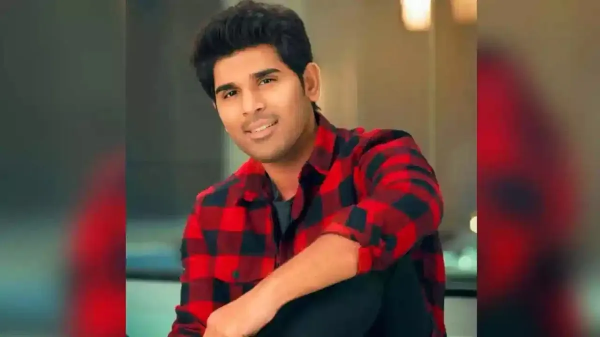 అర్ధరాత్రి ఇబ్బంది పెడుతున్నారు- పోలీసులకు అల్లు శిరీశ్ ఫిర్యాదు..!!