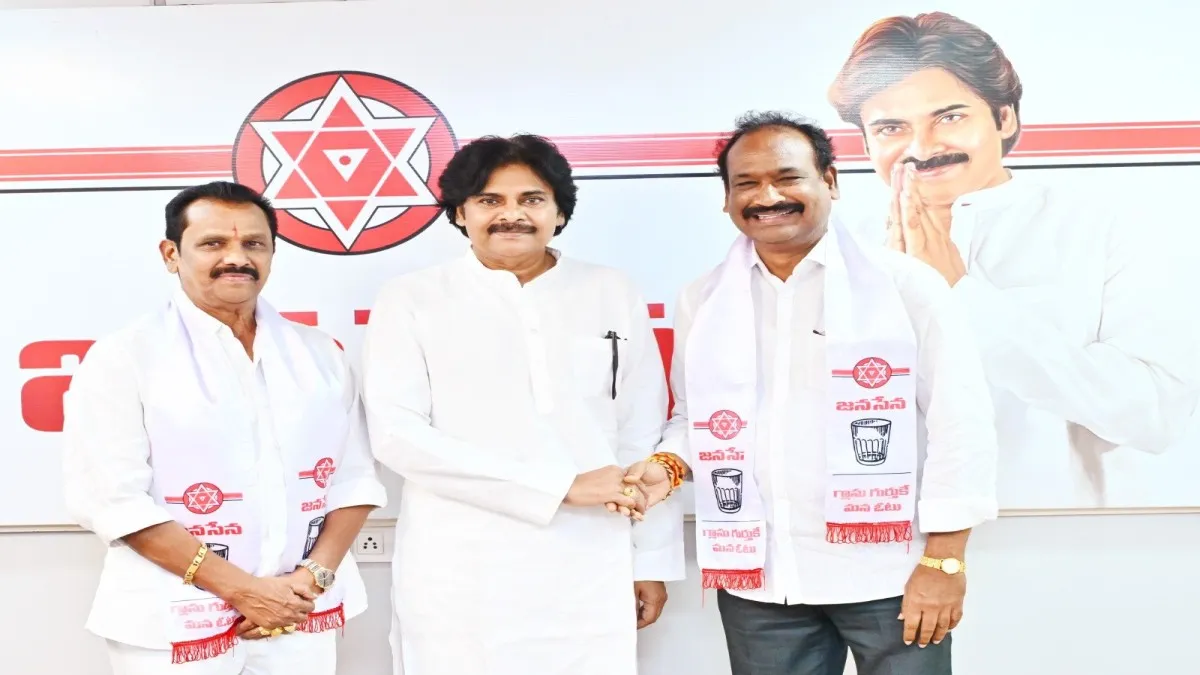 పవన్ లో సడన్ ఛేంజ్ వెనుక- మారుతున్న లెక్కలు.!!