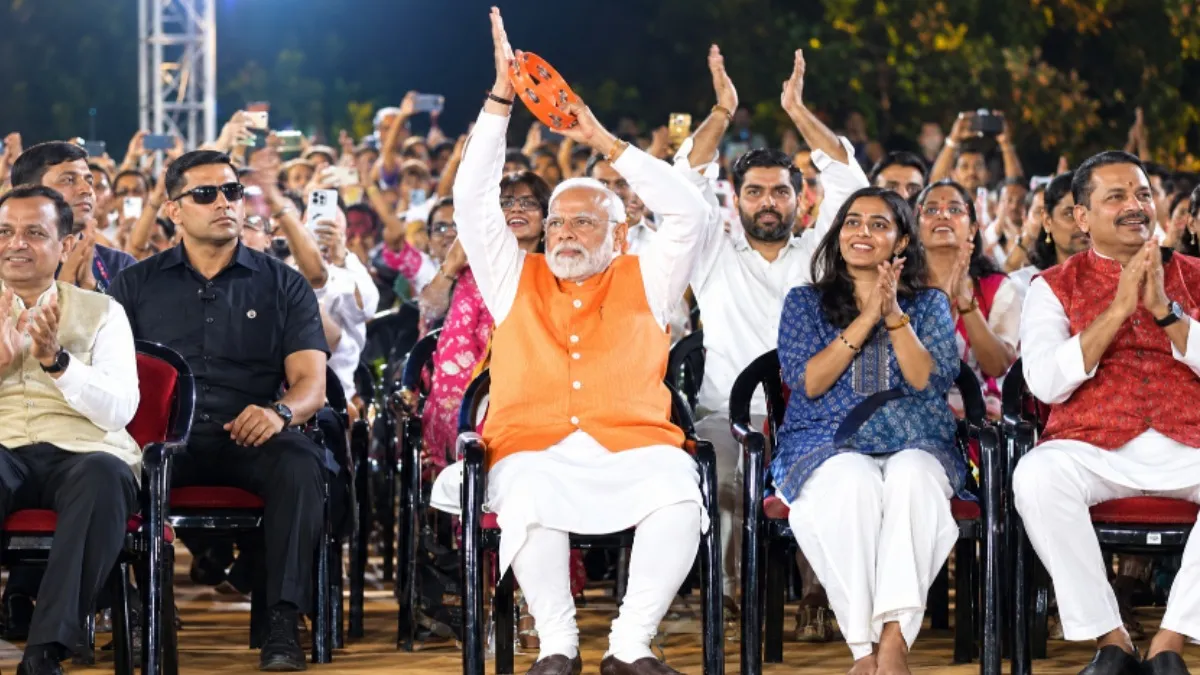 మోదీతో వైరల్‌గా మారిన ‘భజన్ క్లబ్బింగ్’.. అభిజీత్ దిప్కే షాకింగ్ కామెంట్స్!