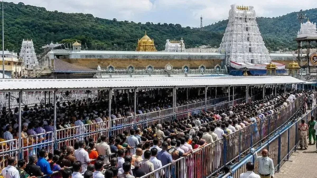 తిరుమలలో భక్తుల కష్టాలు తీర్చిన అంబానీ నిర్ణయం..!!