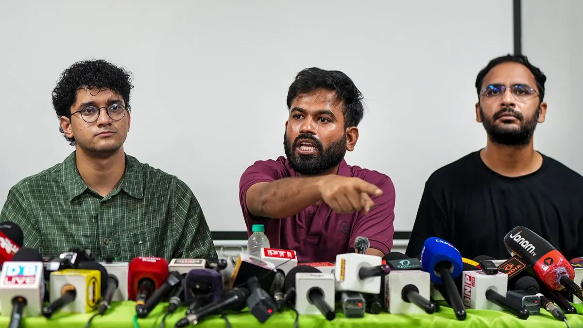 "జనం కోసం ఆలోచించిన నా ఫ్రెండ్స్ జైల్లో"- అభిజీత్ దిప్కే ఎమోషనల్ ట్వీట్..!