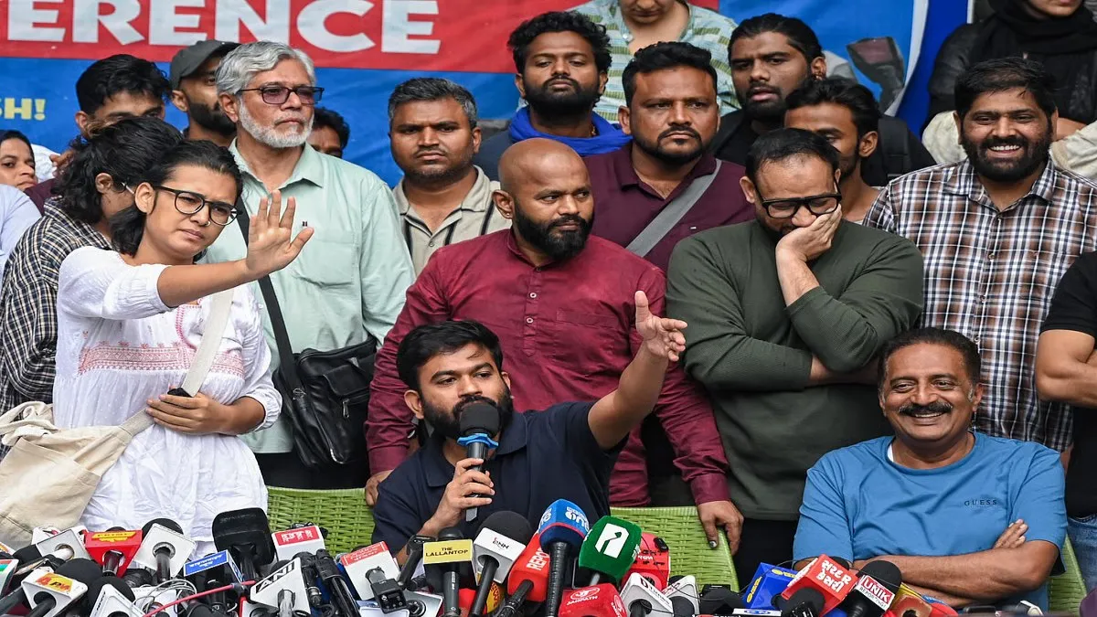 సీజేపీకి షాక్ ఇచ్చిన దిల్లీ సర్కార్.. రేపు, ఎల్లుండి సెంట్రల్ పార్క్ మూసివేత