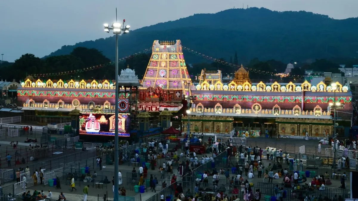 భక్తజన సంద్రం.. గోవింద నామస్మరణం: తిరుమలలో అంబరాన్నంటిన వైభవం